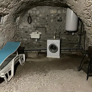 https://bussas.hotels-rhonealpes.com